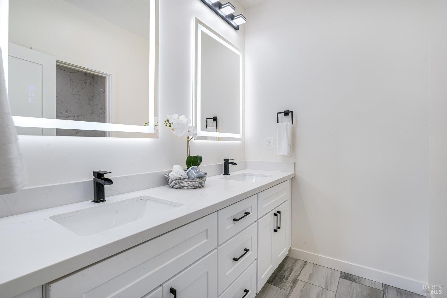 Detail Gallery Image 22 of 35 For 3511 Hanover Pl, Santa Rosa,  CA 95404 - 4 Beds | 3/1 Baths