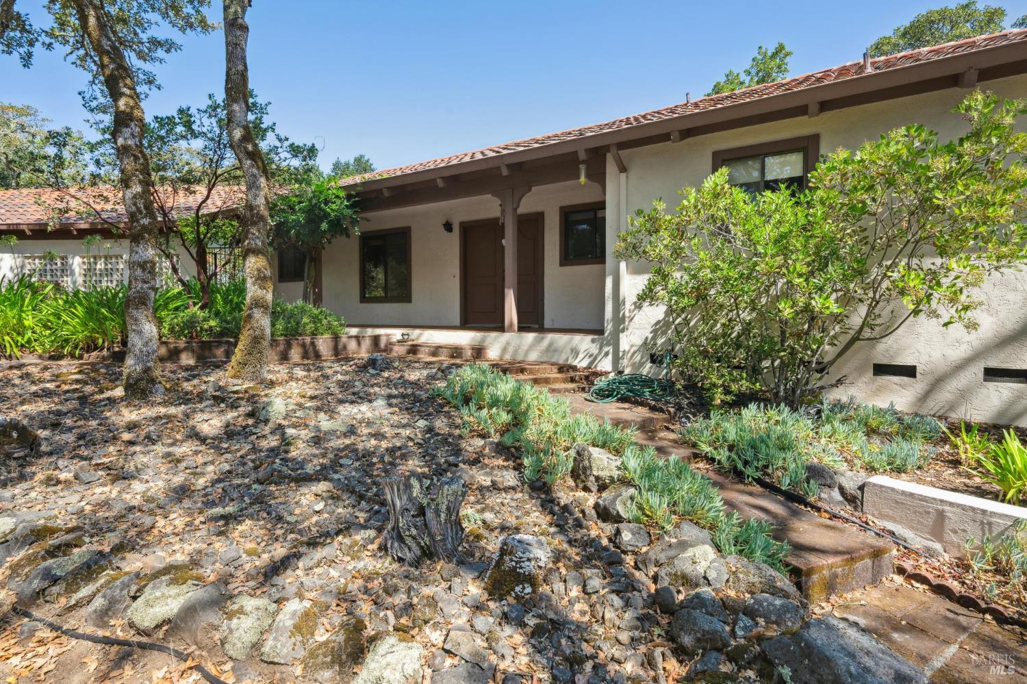 Detail Gallery Image 6 of 33 For 2175 London Ranch Rd, Glen Ellen,  CA 95442 - 2 Beds | 2 Baths