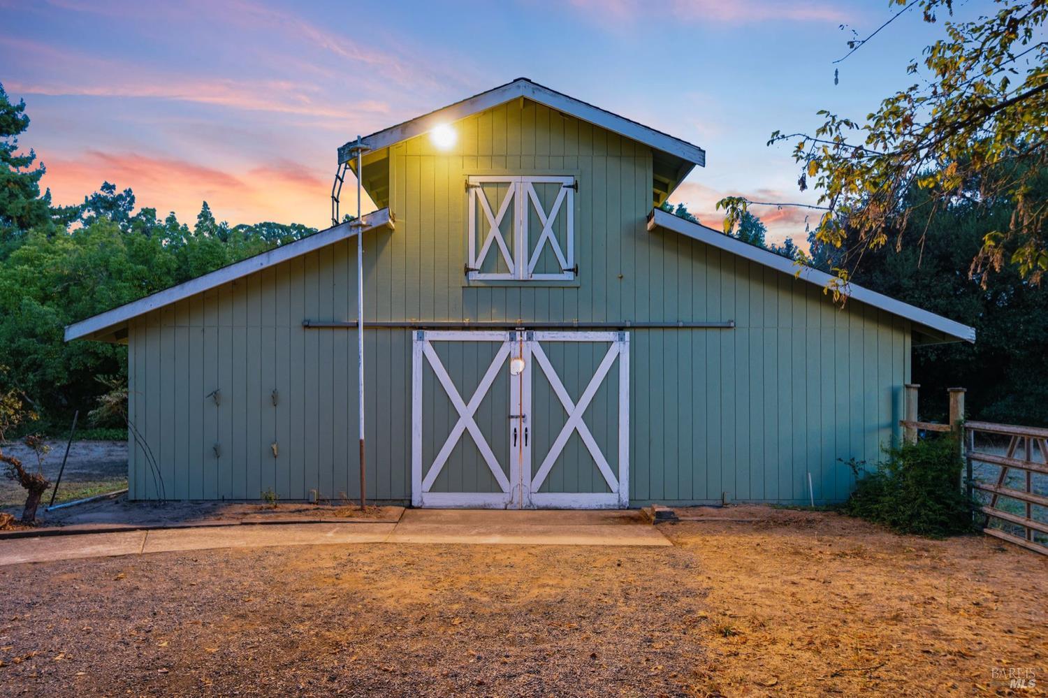 Detail Gallery Image 55 of 60 For 4047 Petaluma Blvd, Petaluma,  CA 94952 - 3 Beds | 2 Baths