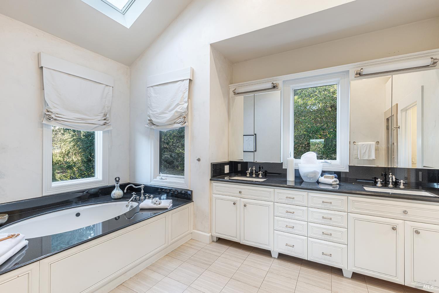 Detail Gallery Image 55 of 72 For 145 Canyon Ct, Napa,  CA 94558 - 5 Beds | 4/1 Baths
