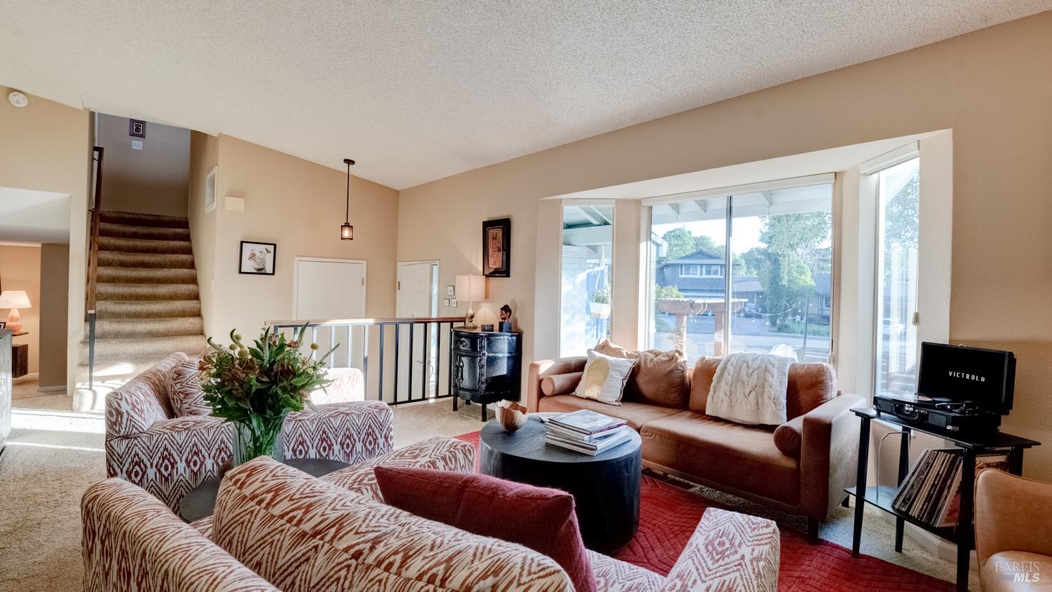 Detail Gallery Image 12 of 73 For 5270 Arnica Way, Santa Rosa,  CA 95403 - 4 Beds | 2/1 Baths