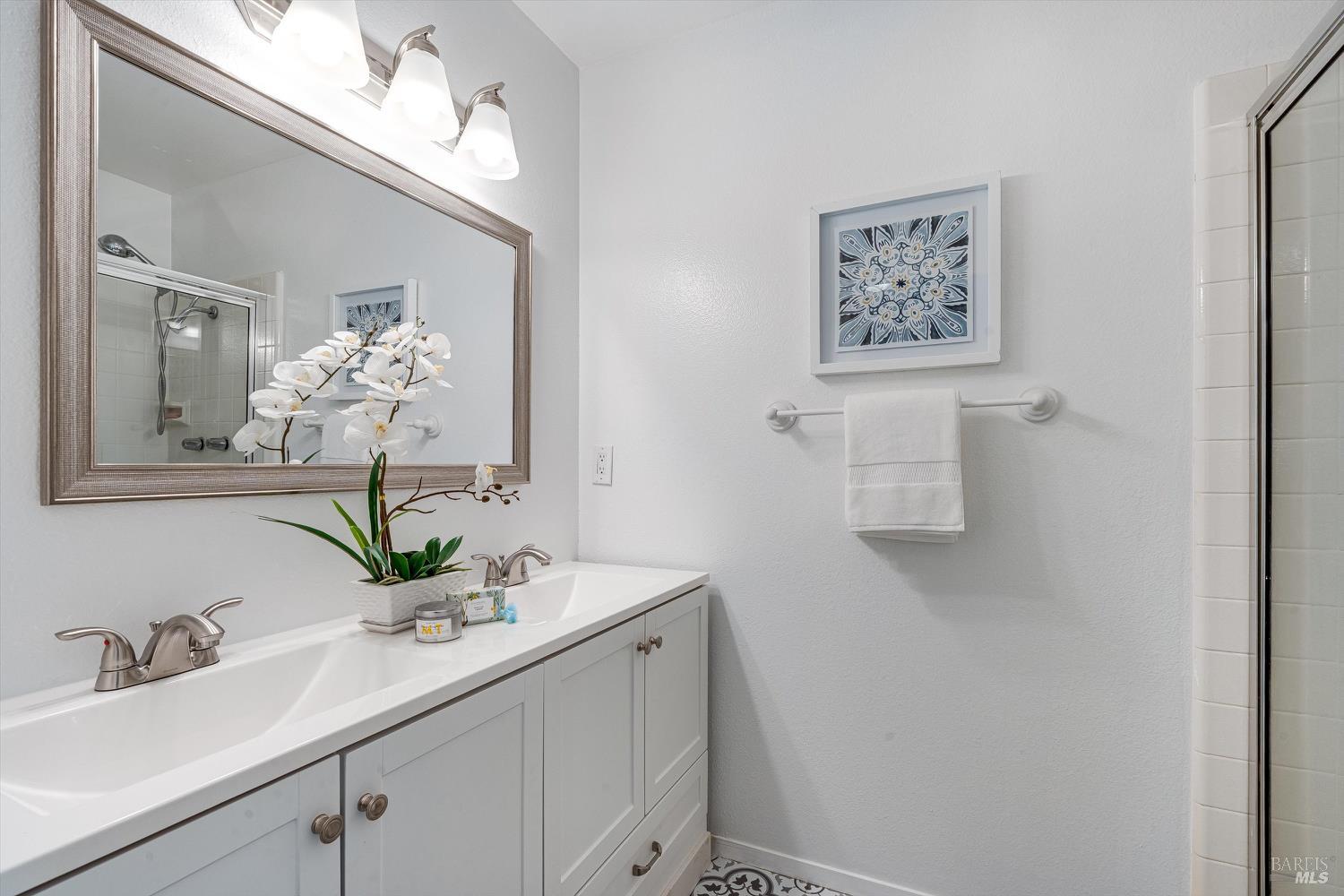 Detail Gallery Image 31 of 58 For 925 Marina Dr, Napa,  CA 94559 - 3 Beds | 2/1 Baths