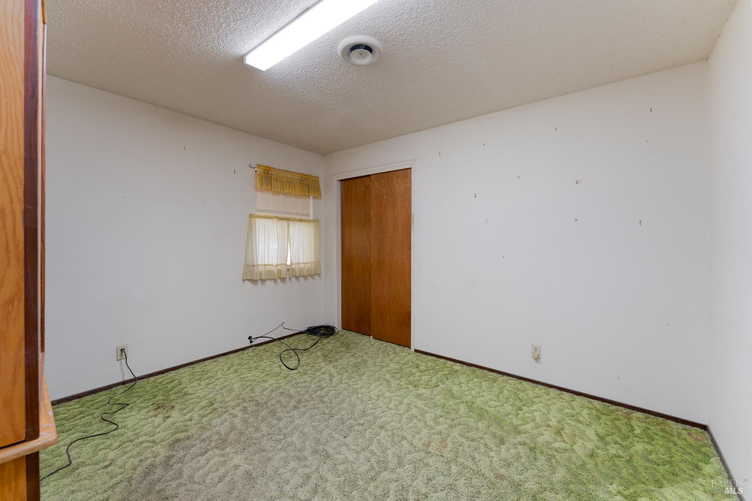 Detail Gallery Image 15 of 33 For 641 Blue Oak Dr, Ukiah,  CA 95482 - 4 Beds | 2 Baths