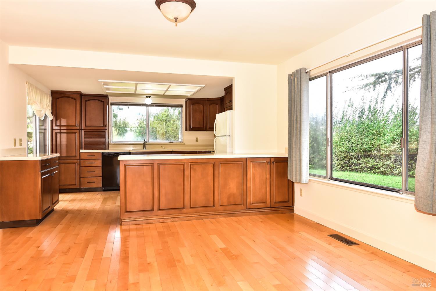 Detail Gallery Image 9 of 37 For 20772 Temelec Dr, Sonoma,  CA 95476 - 3 Beds | 2 Baths