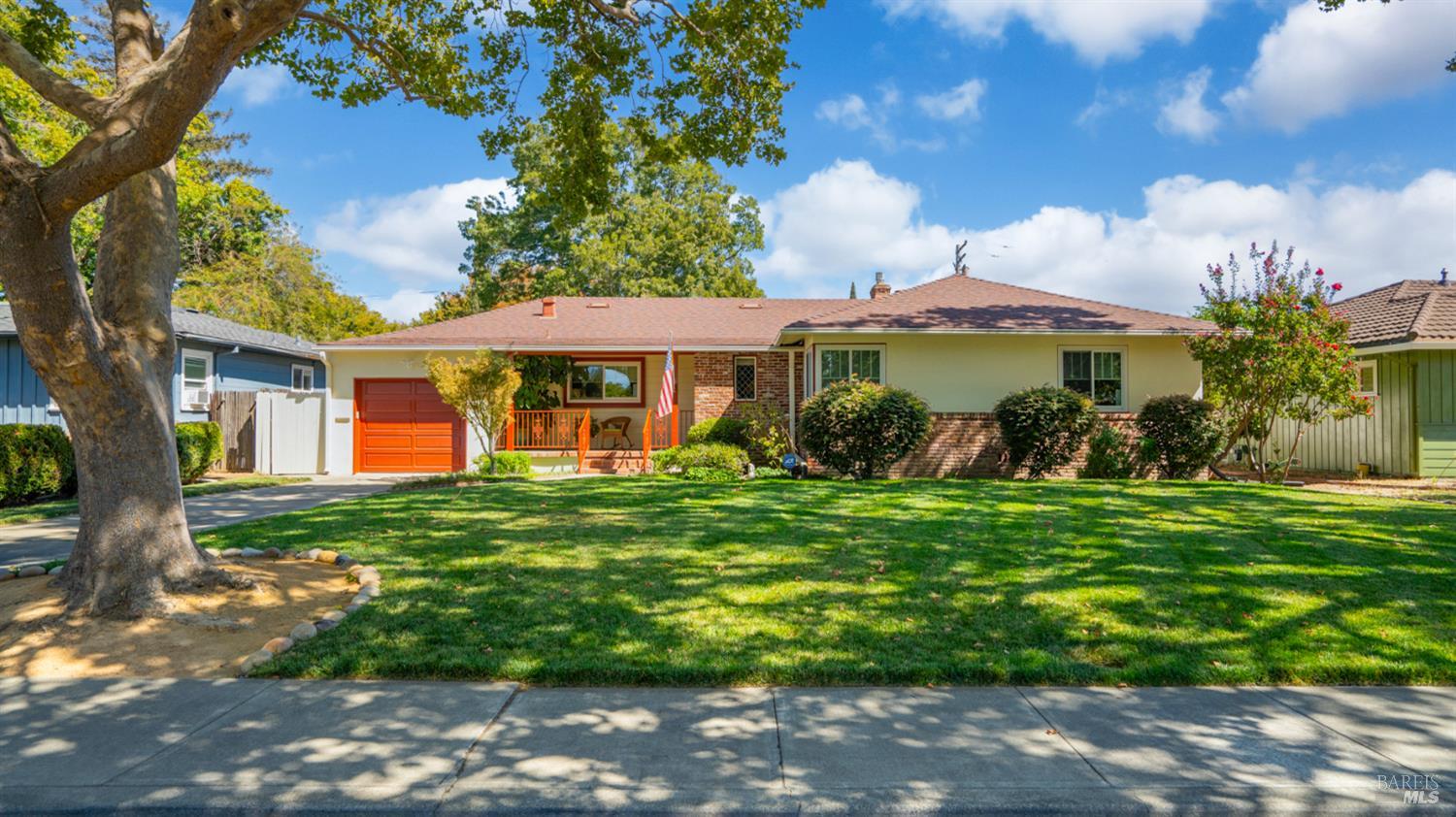 Detail Gallery Image 1 of 63 For 1036 Washington St, Fairfield,  CA 94533 - 3 Beds | 2 Baths