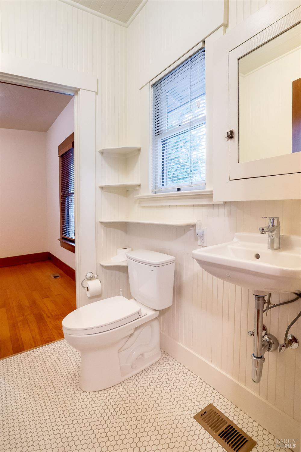 Detail Gallery Image 38 of 76 For 362 Jefferson St, Napa,  CA 94559 - 2 Beds | 2 Baths