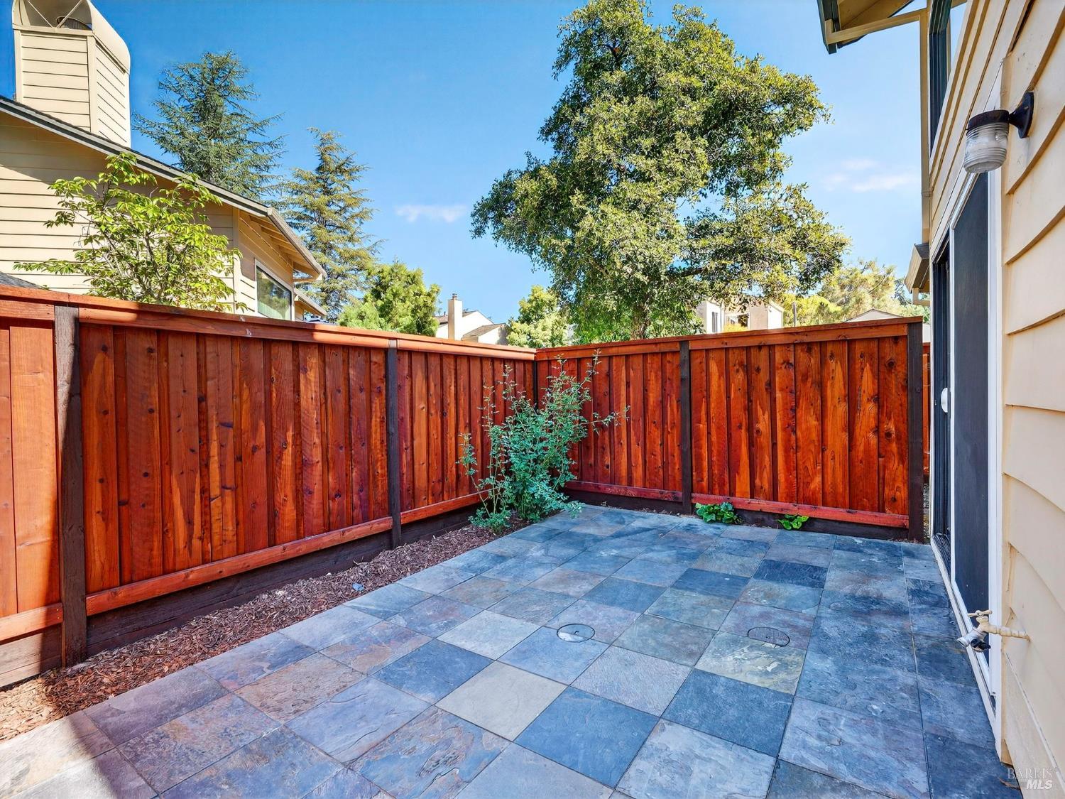 Detail Gallery Image 25 of 42 For 2301 Woodlake Dr, Santa Rosa,  CA 95405 - 2 Beds | 2 Baths