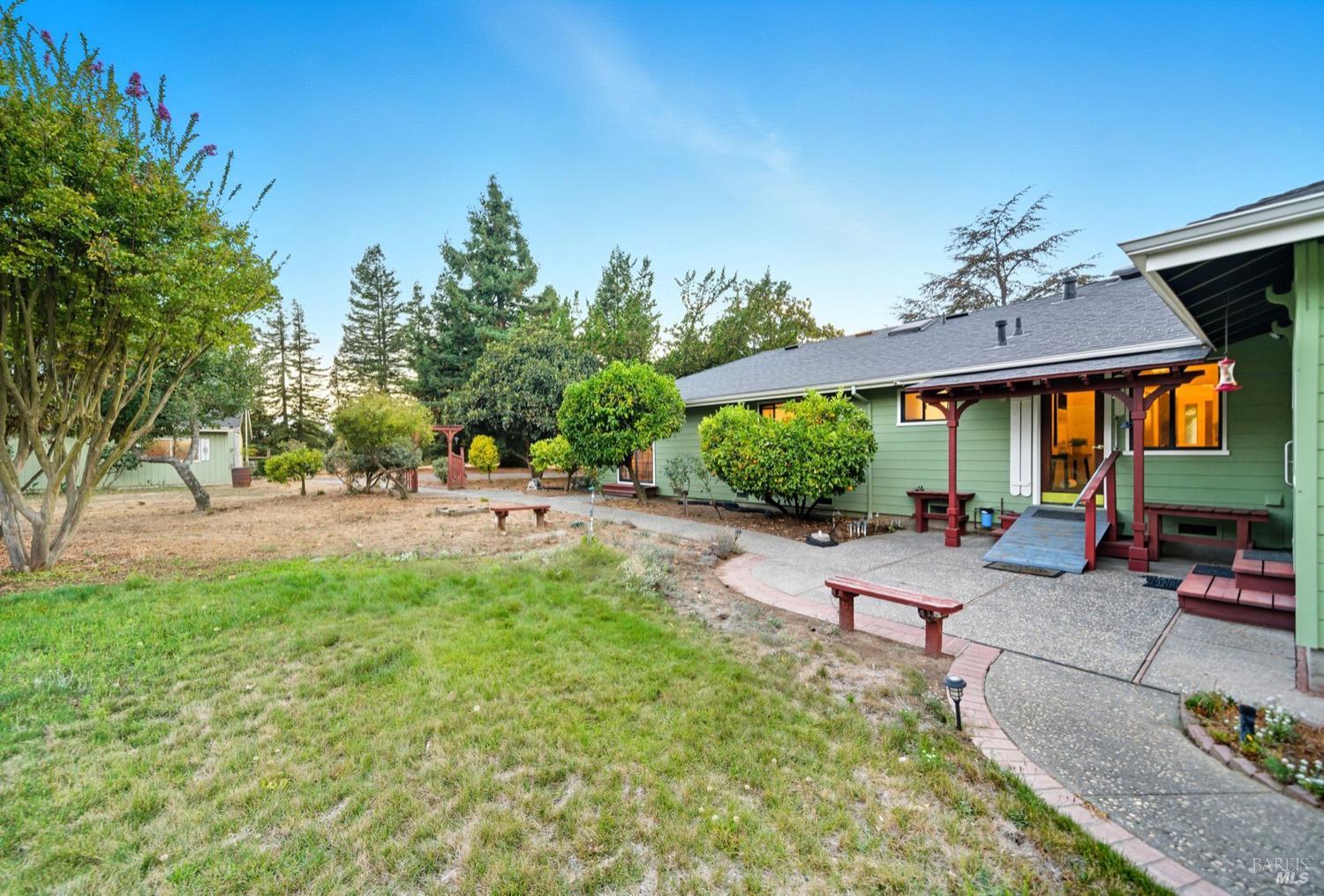 Detail Gallery Image 36 of 60 For 4047 Petaluma Blvd, Petaluma,  CA 94952 - 3 Beds | 2 Baths
