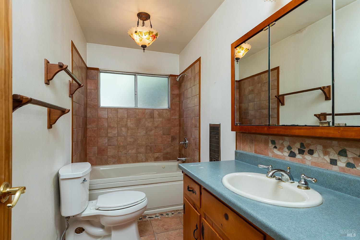 Detail Gallery Image 19 of 79 For 12936 Bones Ln, Sebastopol,  CA 95472 - 3 Beds | 2 Baths