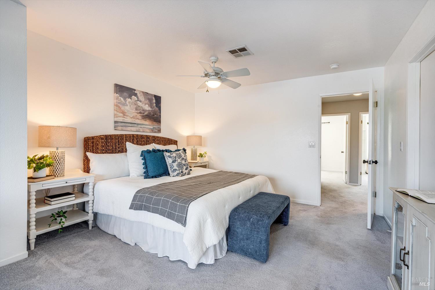 Detail Gallery Image 25 of 58 For 925 Marina Dr, Napa,  CA 94559 - 3 Beds | 2/1 Baths