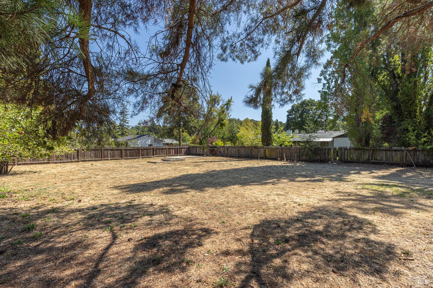 Detail Gallery Image 29 of 38 For 1016 Mccormick Ln, Napa,  CA 94558 - 4 Beds | 2 Baths