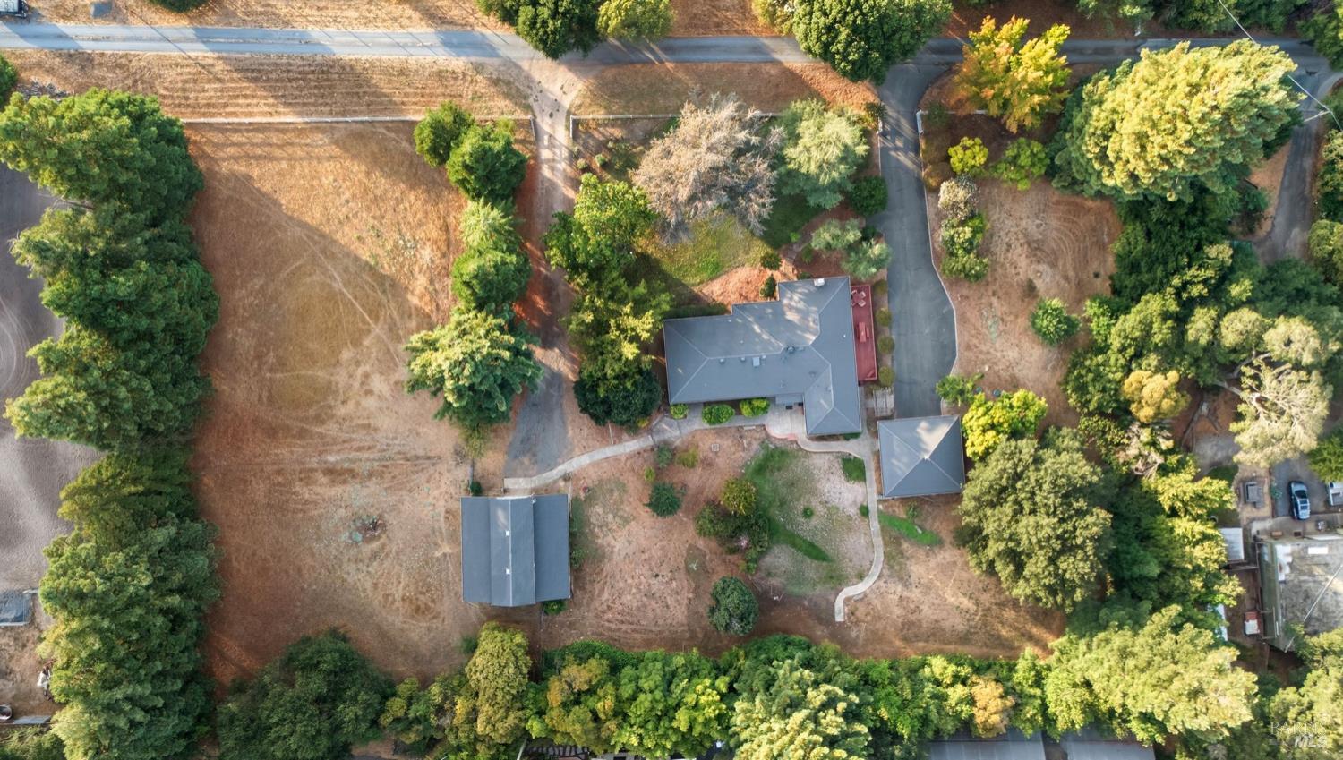 Detail Gallery Image 32 of 60 For 4047 Petaluma Blvd, Petaluma,  CA 94952 - 3 Beds | 2 Baths