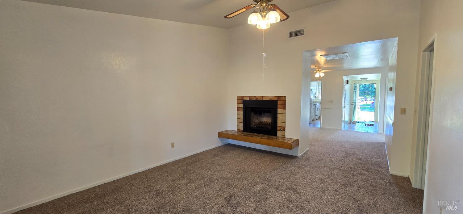 Detail Gallery Image 7 of 13 For 232 Grand Canyon Dr, Vacaville,  CA 95687 - 2 Beds | 2 Baths