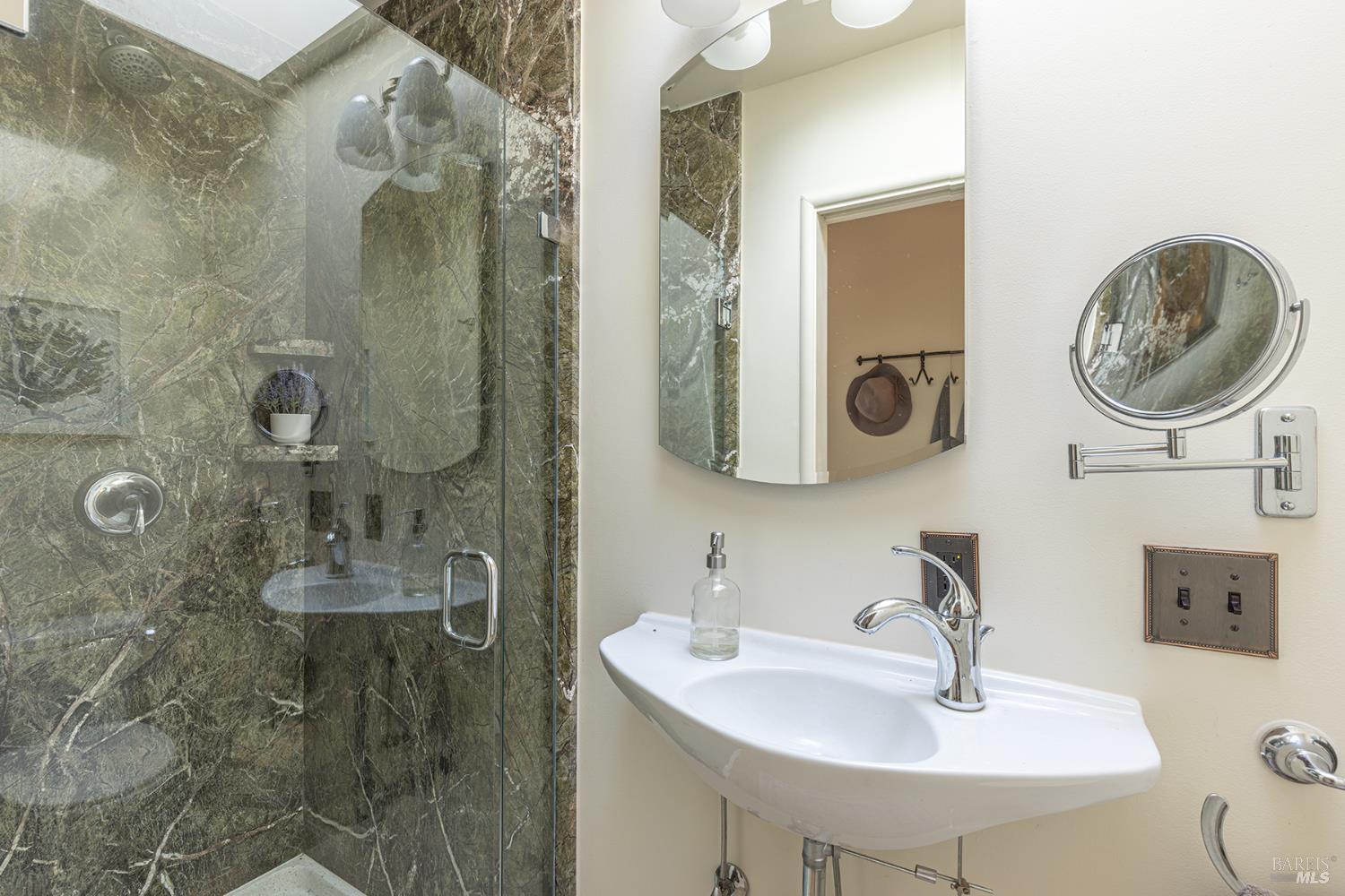 Detail Gallery Image 32 of 54 For 525 Keyes Ave, Angwin,  CA 94508 - 3 Beds | 2 Baths