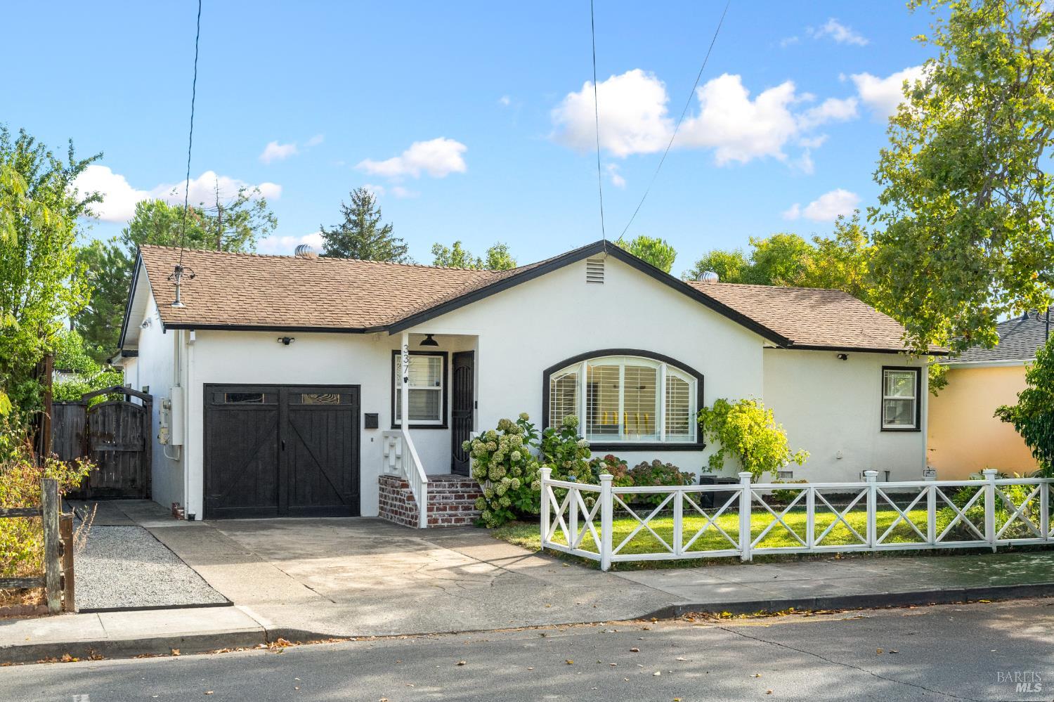 Detail Gallery Image 33 of 43 For 337 Bettencourt St, Sonoma,  CA 95476 - 3 Beds | 2 Baths
