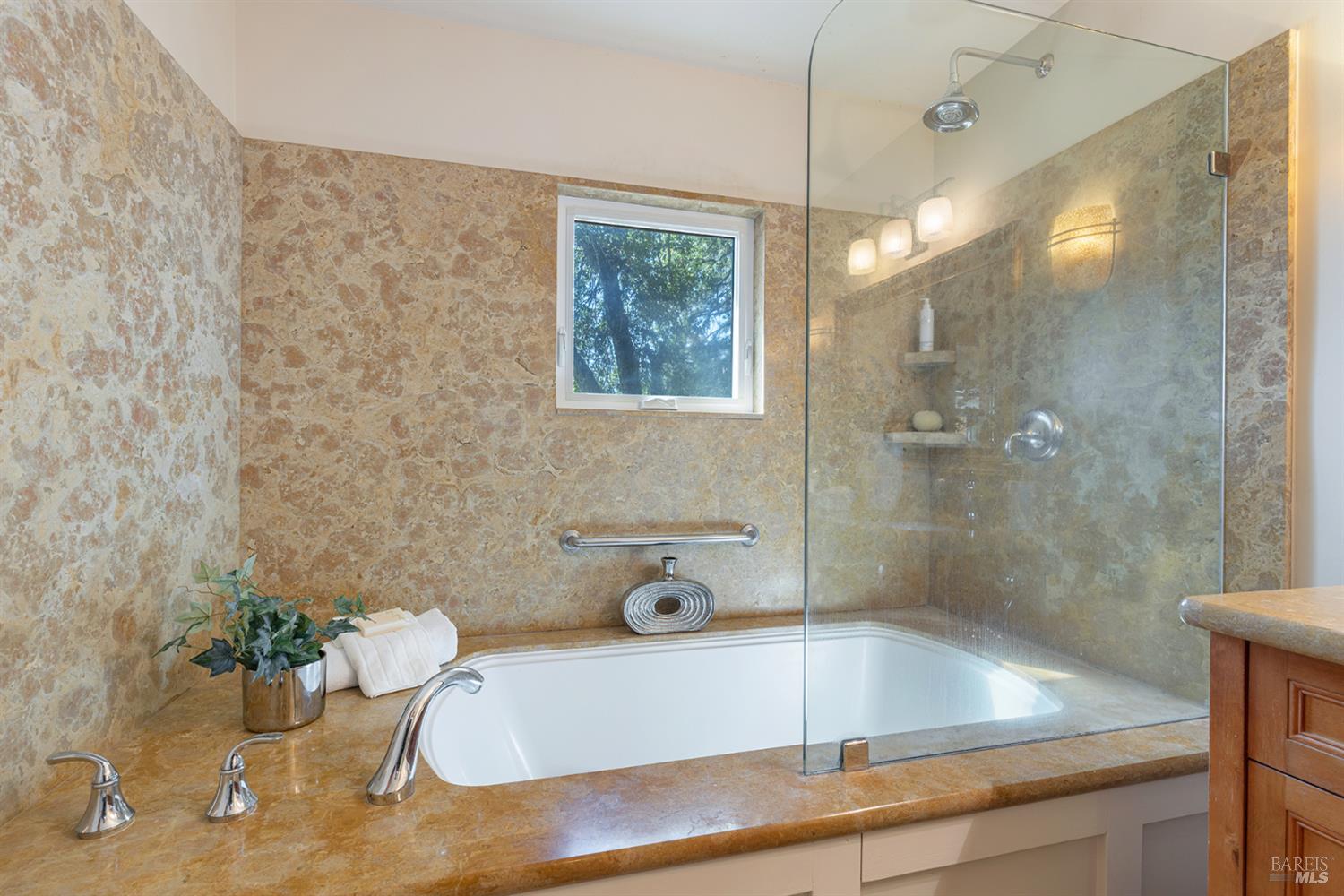 Detail Gallery Image 30 of 54 For 525 Keyes Ave, Angwin,  CA 94508 - 3 Beds | 2 Baths