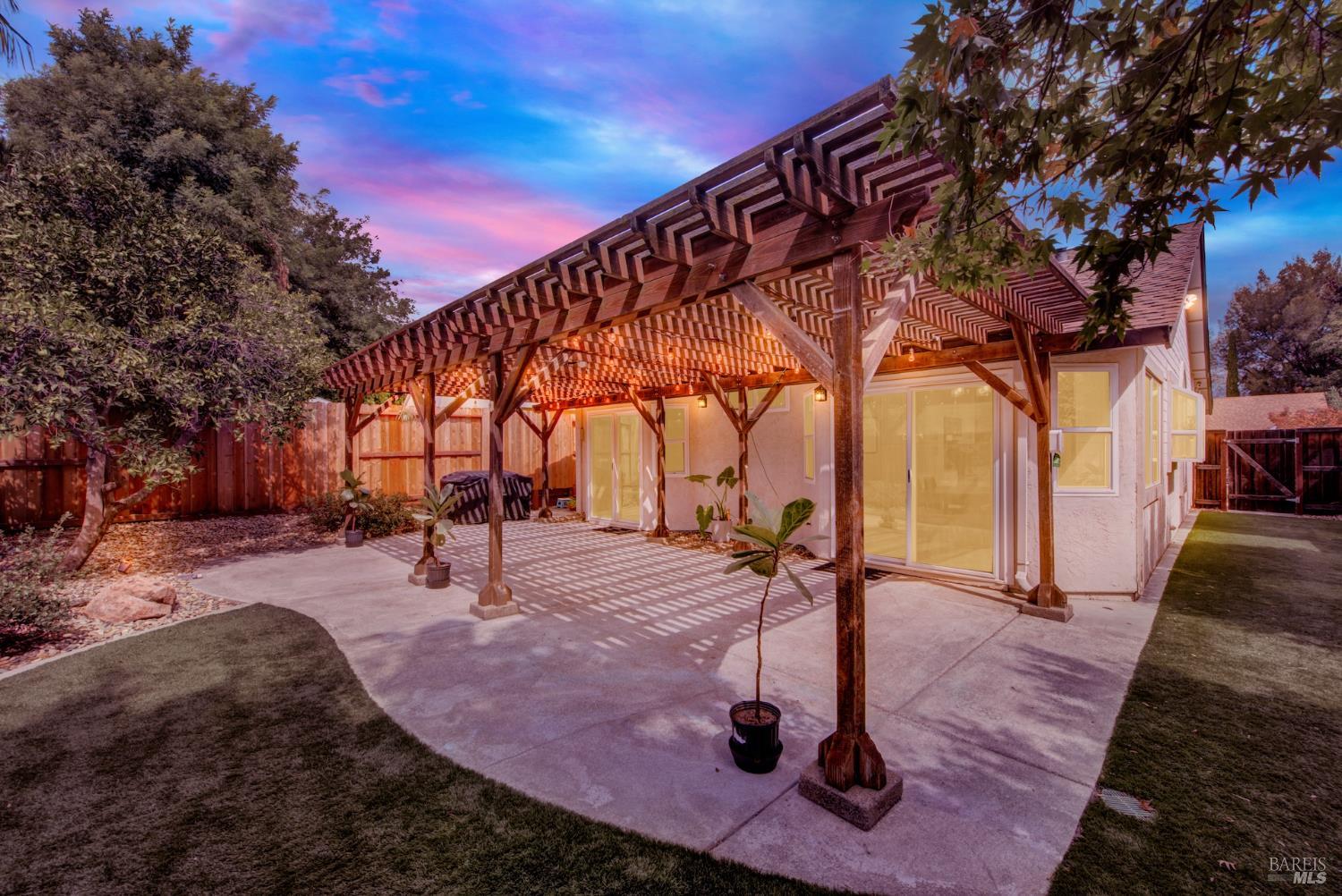 Detail Gallery Image 39 of 48 For 376 Bishop Dr, Vacaville,  CA 95687 - 3 Beds | 2 Baths
