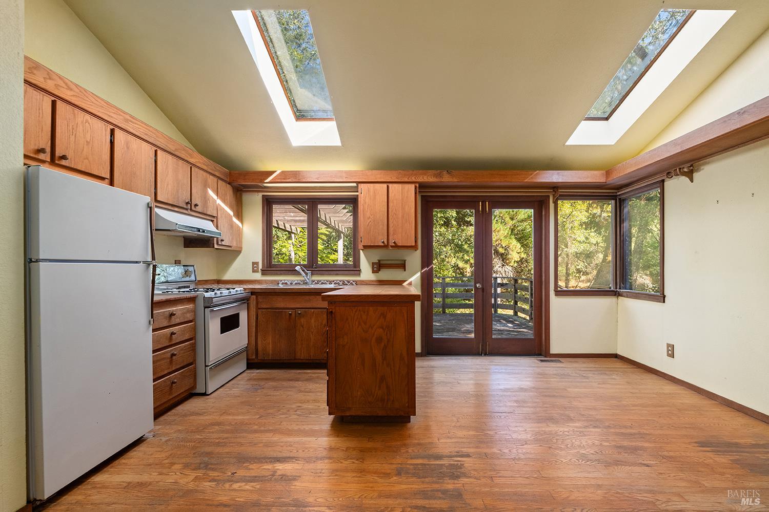 Detail Gallery Image 36 of 79 For 12936 Bones Ln, Sebastopol,  CA 95472 - 3 Beds | 2 Baths