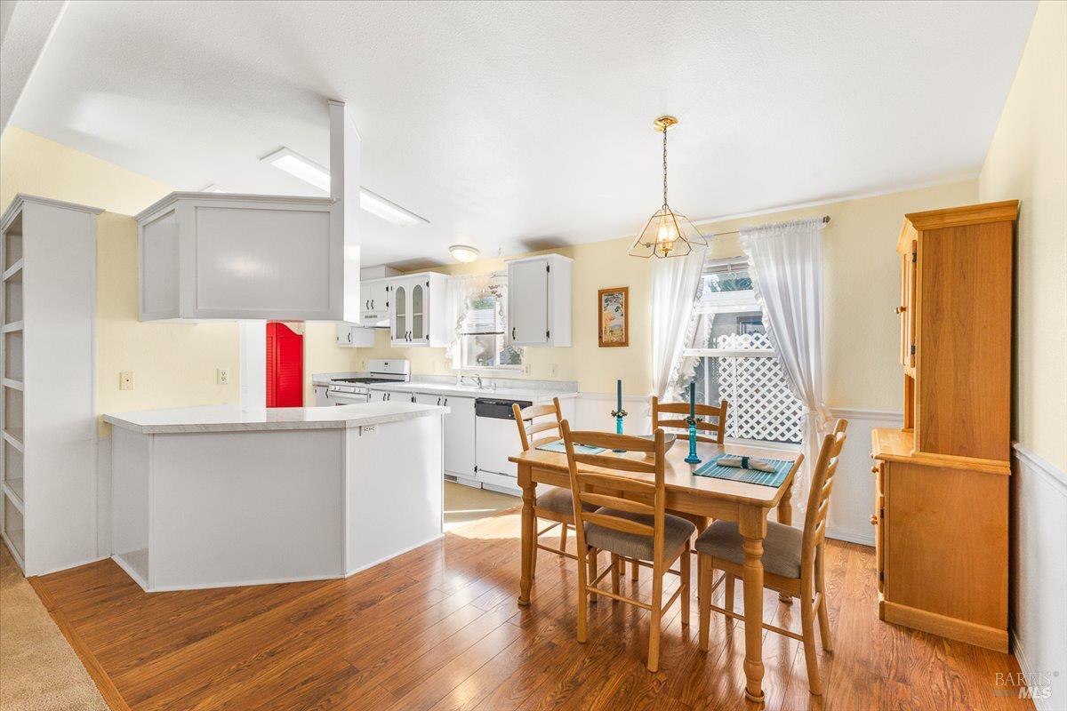 Detail Gallery Image 10 of 32 For 34 Circulo Juarez Unkn, Rohnert Park,  CA 94928 - 2 Beds | 2 Baths