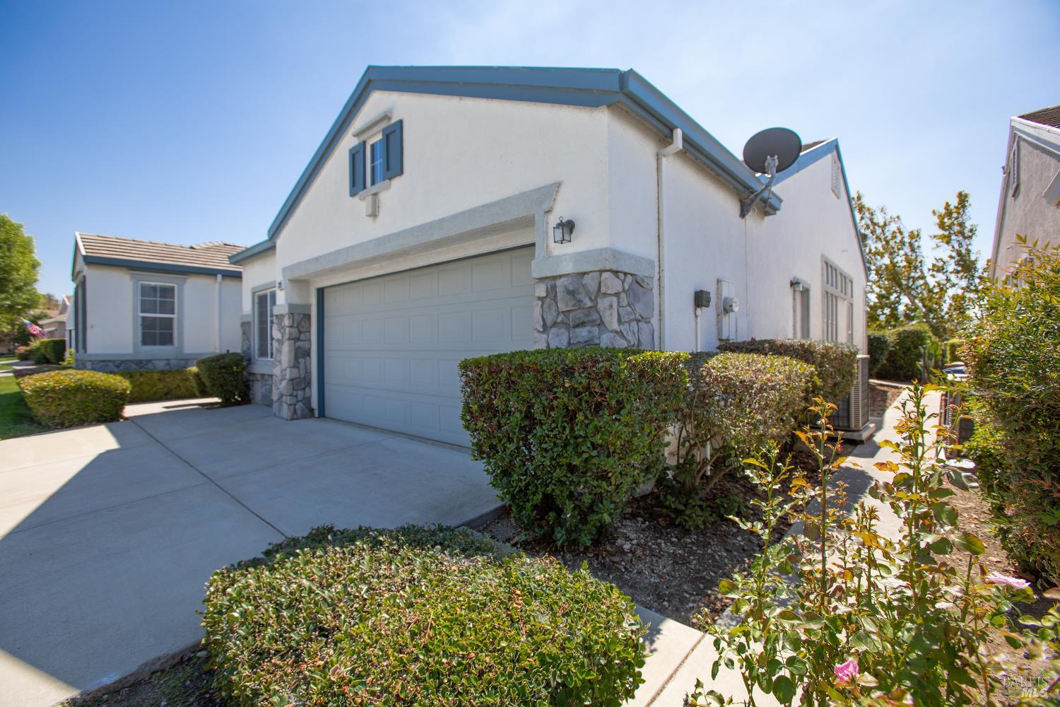 Detail Gallery Image 5 of 69 For 319 Cedar Ridge Dr, Rio Vista,  CA 94571 - 2 Beds | 2/1 Baths