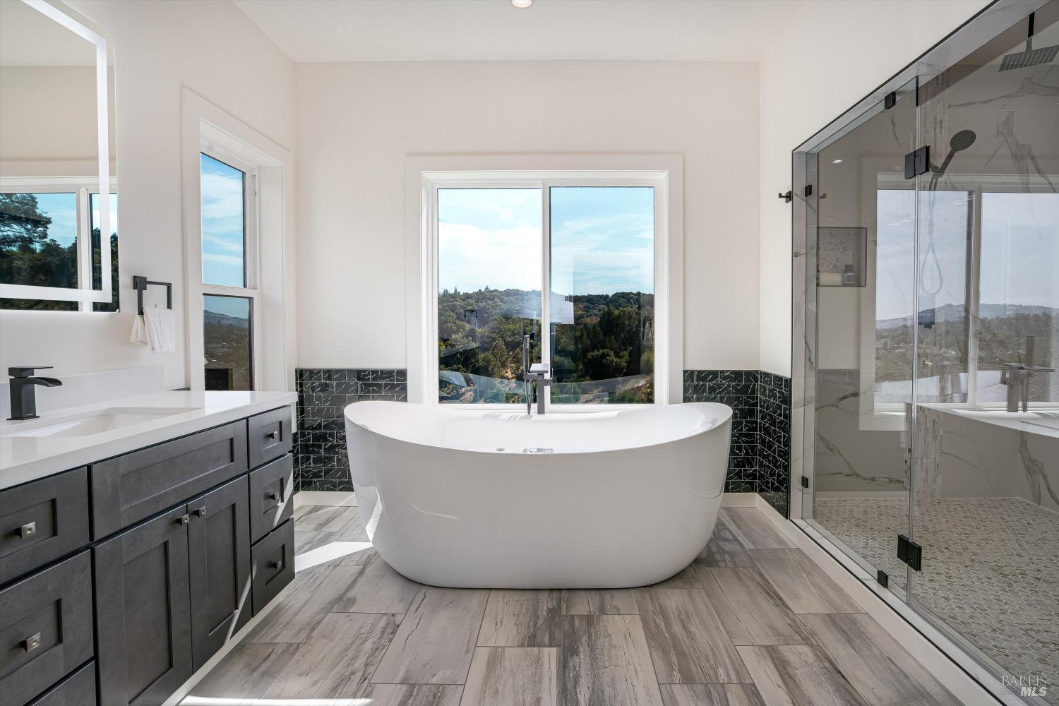 Detail Gallery Image 17 of 35 For 3511 Hanover Pl, Santa Rosa,  CA 95404 - 4 Beds | 3/1 Baths