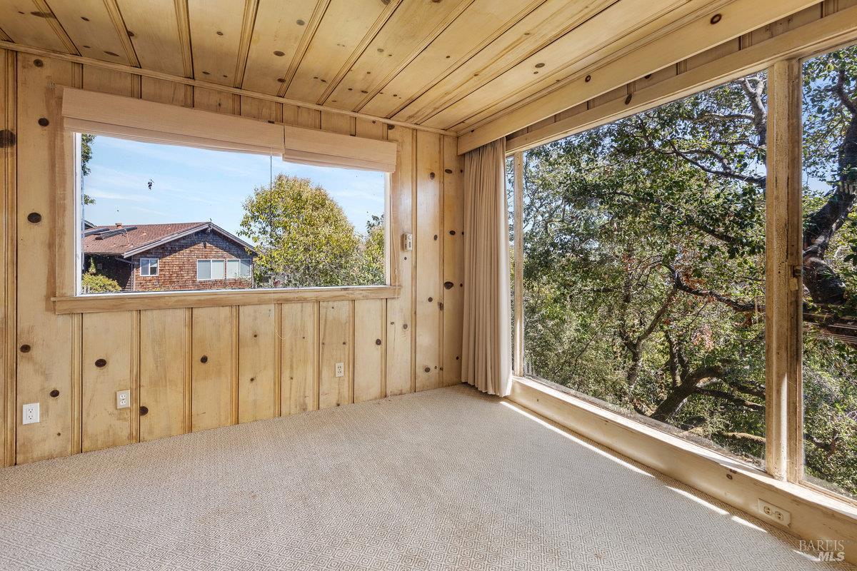 Detail Gallery Image 12 of 73 For 445 Scenic Ave, San Anselmo,  CA 94960 - 2 Beds | 2 Baths