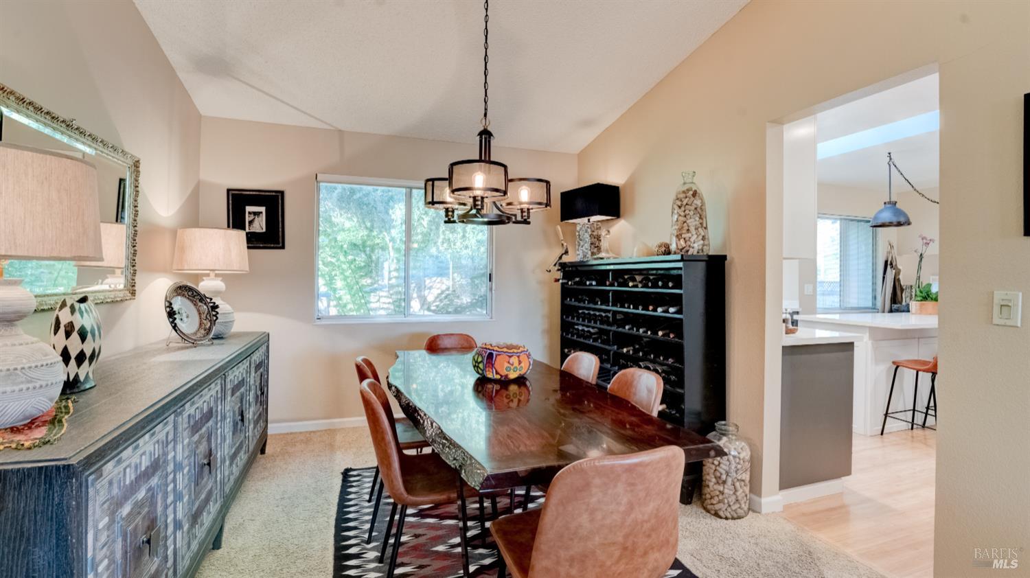 Detail Gallery Image 13 of 73 For 5270 Arnica Way, Santa Rosa,  CA 95403 - 4 Beds | 2/1 Baths