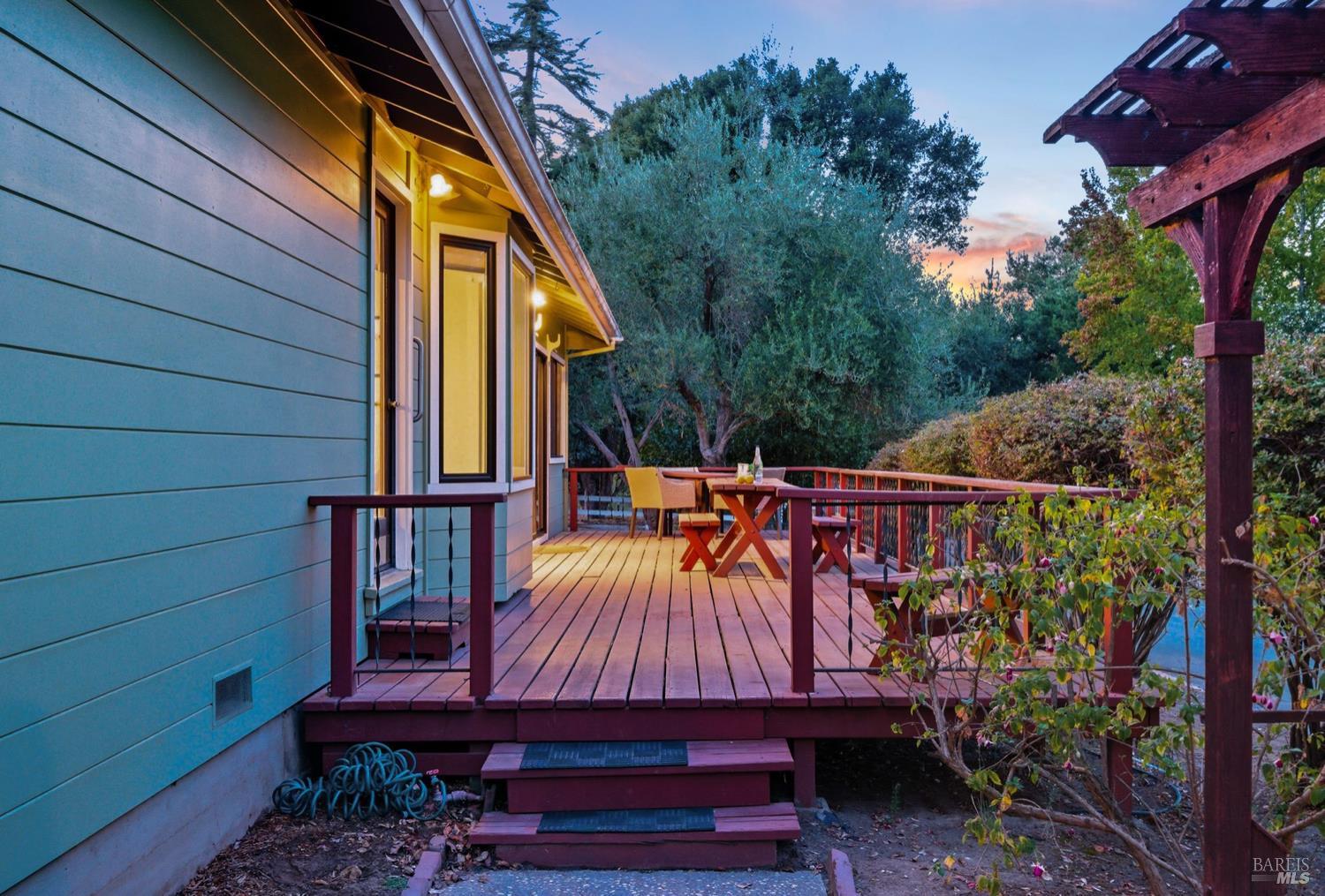 Detail Gallery Image 52 of 60 For 4047 Petaluma Blvd, Petaluma,  CA 94952 - 3 Beds | 2 Baths