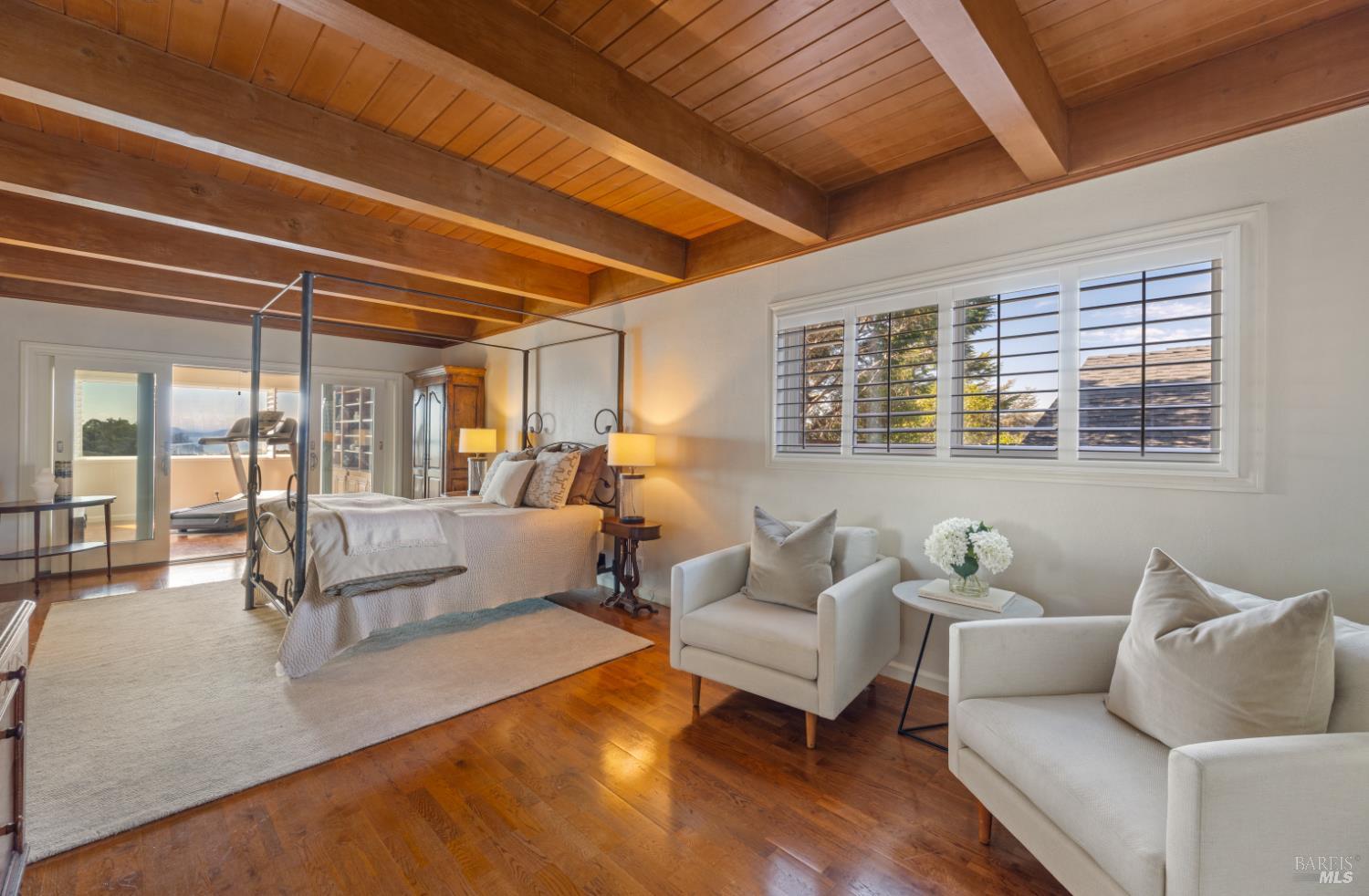 Detail Gallery Image 21 of 56 For 126 San Marino Dr, San Rafael,  CA 94901 - 5 Beds | 3/1 Baths