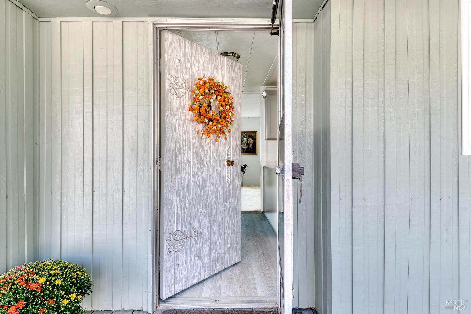 Detail Gallery Image 9 of 35 For 708 Seville Way, Novato,  CA 94949 - 2 Beds | 2 Baths