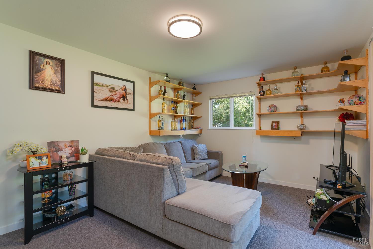 Detail Gallery Image 74 of 86 For 8301 West Side Potter Valley Rd, Potter Valley,  CA 95469 - 2 Beds | 3 Baths