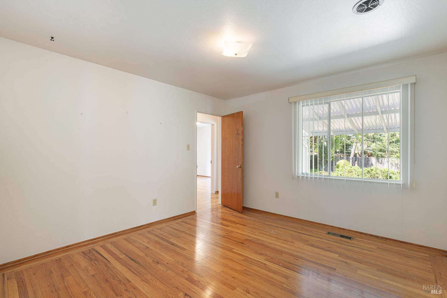 Detail Gallery Image 15 of 38 For 1016 Mccormick Ln, Napa,  CA 94558 - 4 Beds | 2 Baths