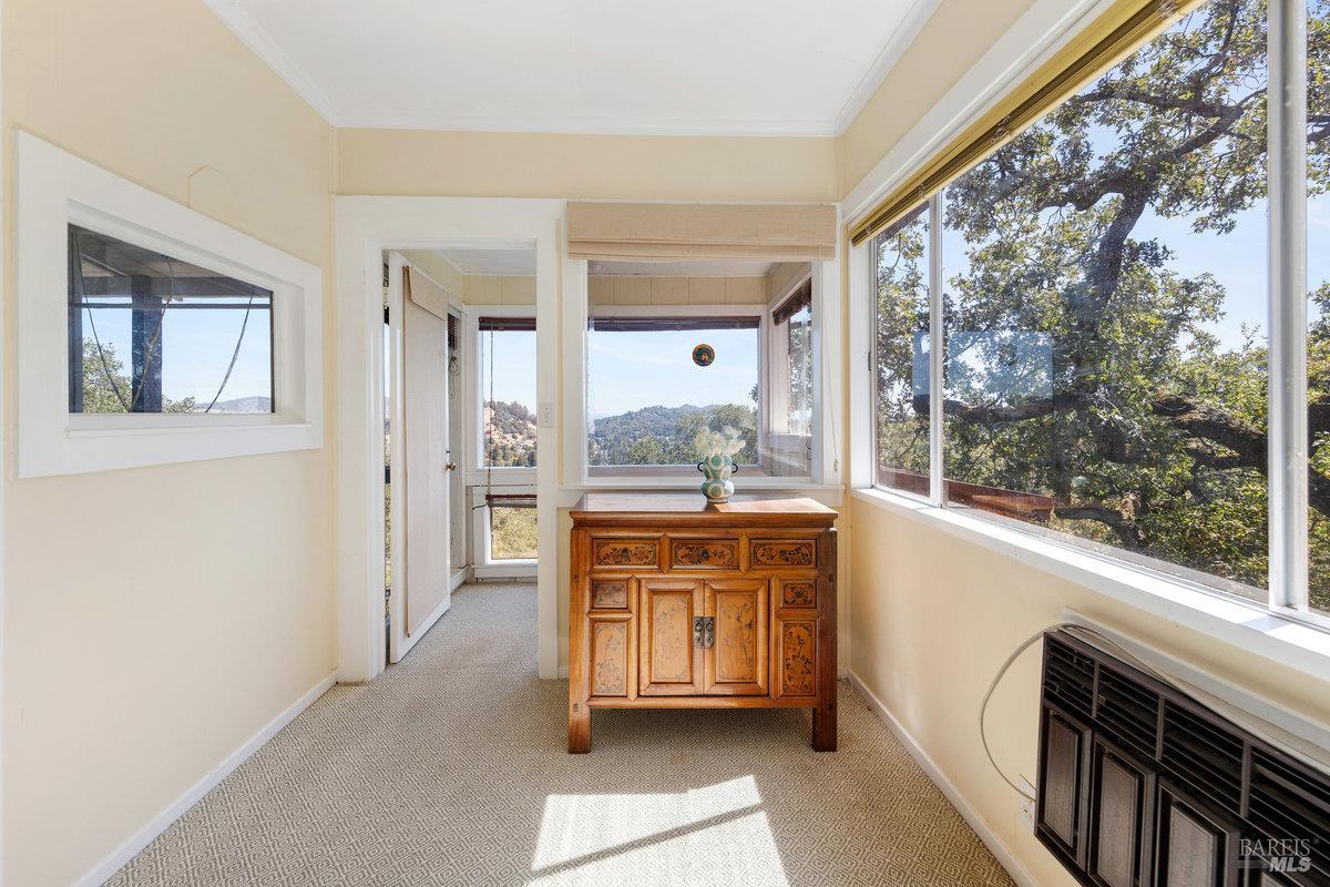 Detail Gallery Image 24 of 73 For 445 Scenic Ave, San Anselmo,  CA 94960 - 2 Beds | 2 Baths