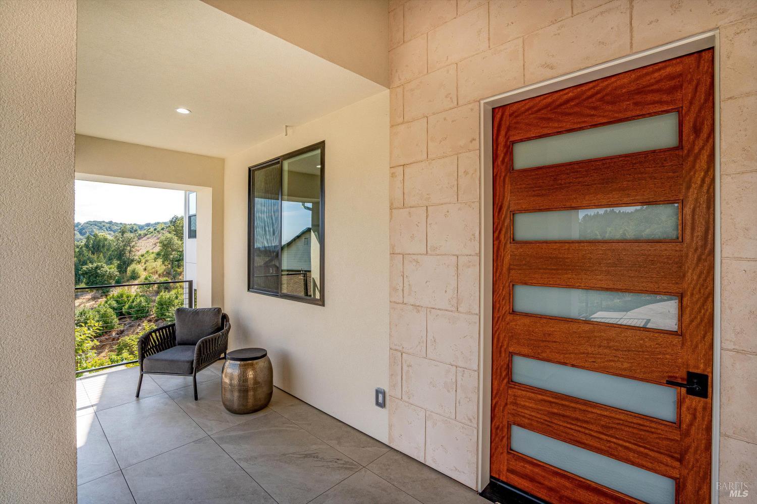 Detail Gallery Image 2 of 35 For 3511 Hanover Pl, Santa Rosa,  CA 95404 - 4 Beds | 3/1 Baths