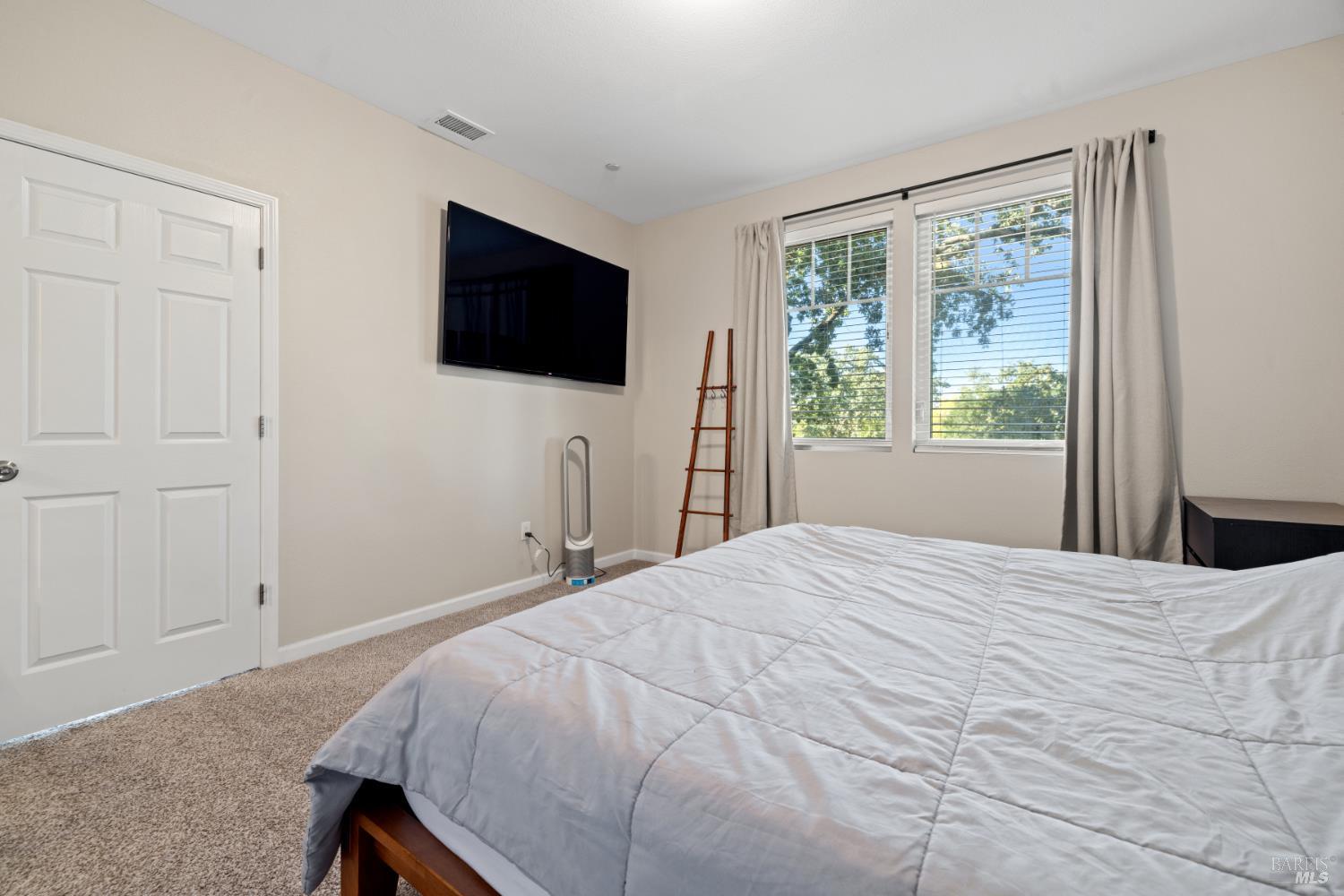 Detail Gallery Image 19 of 28 For 444 Pueblo Bonito Pl, Santa Rosa,  CA 95407 - 3 Beds | 2/1 Baths