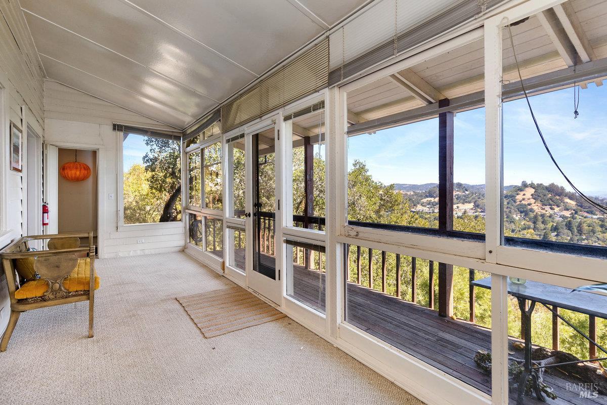Detail Gallery Image 17 of 73 For 445 Scenic Ave, San Anselmo,  CA 94960 - 2 Beds | 2 Baths