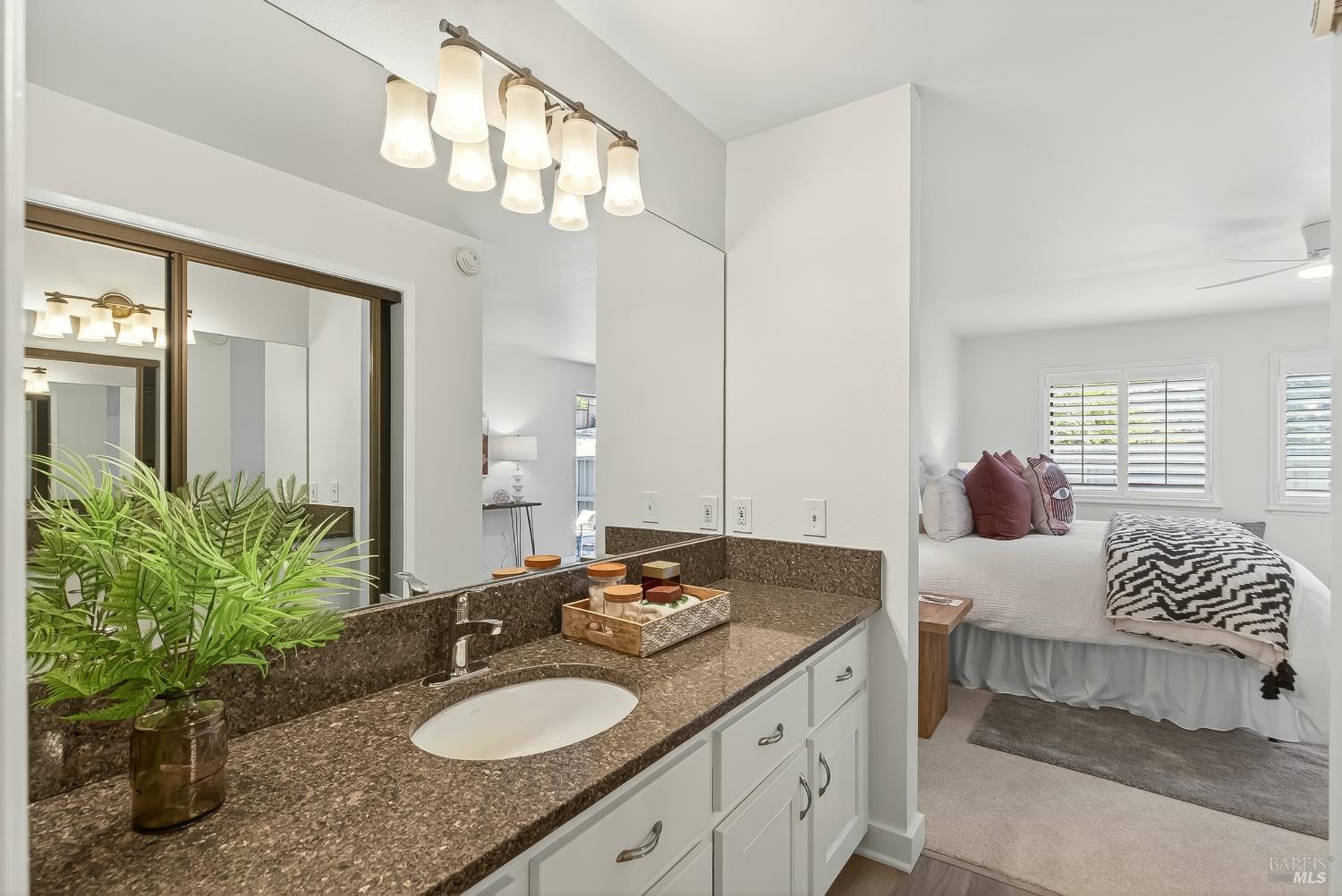 Detail Gallery Image 20 of 28 For 71 Scottsdale Way, Novato,  CA 94947 - 2 Beds | 1/1 Baths