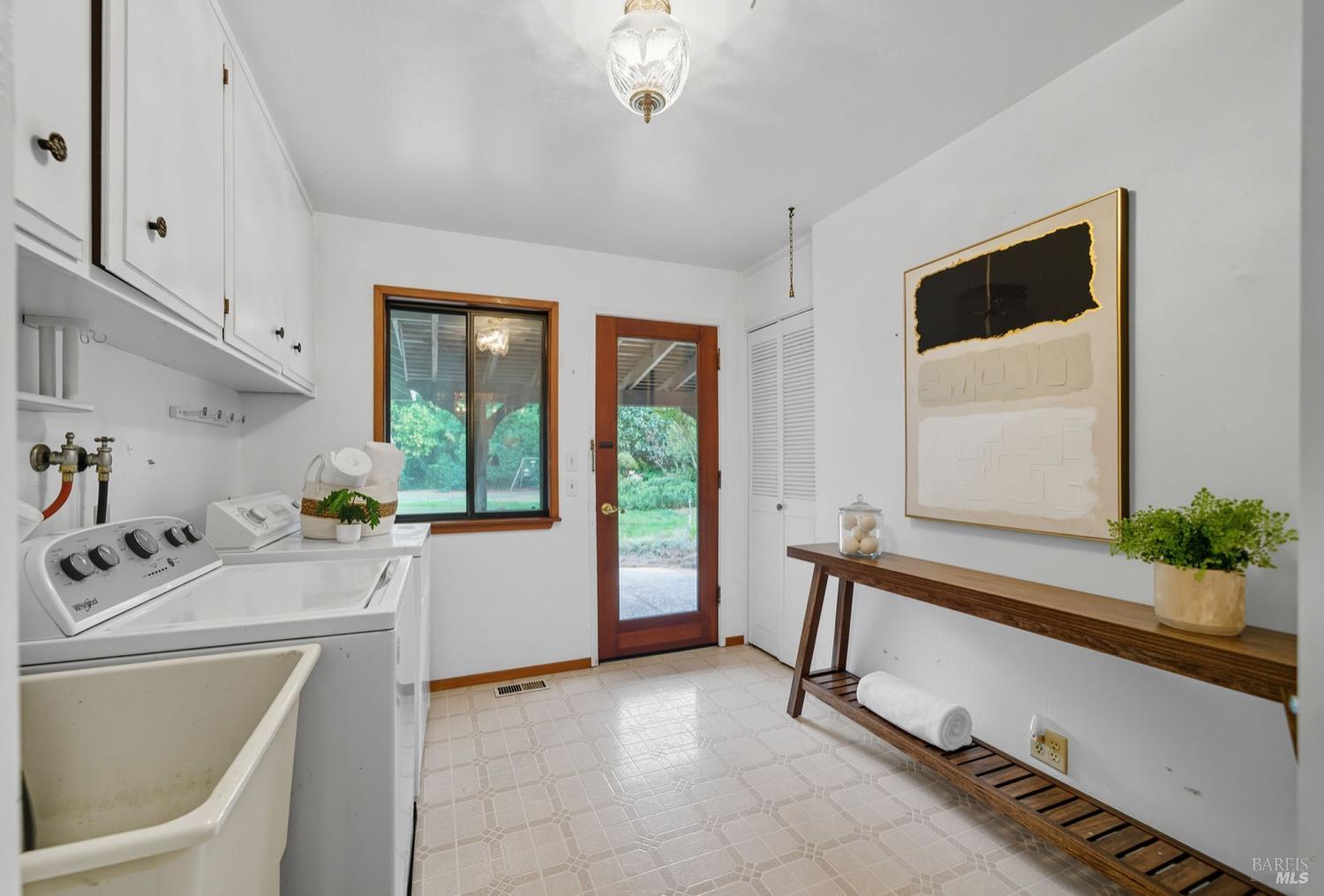Detail Gallery Image 29 of 60 For 4047 Petaluma Blvd, Petaluma,  CA 94952 - 3 Beds | 2 Baths