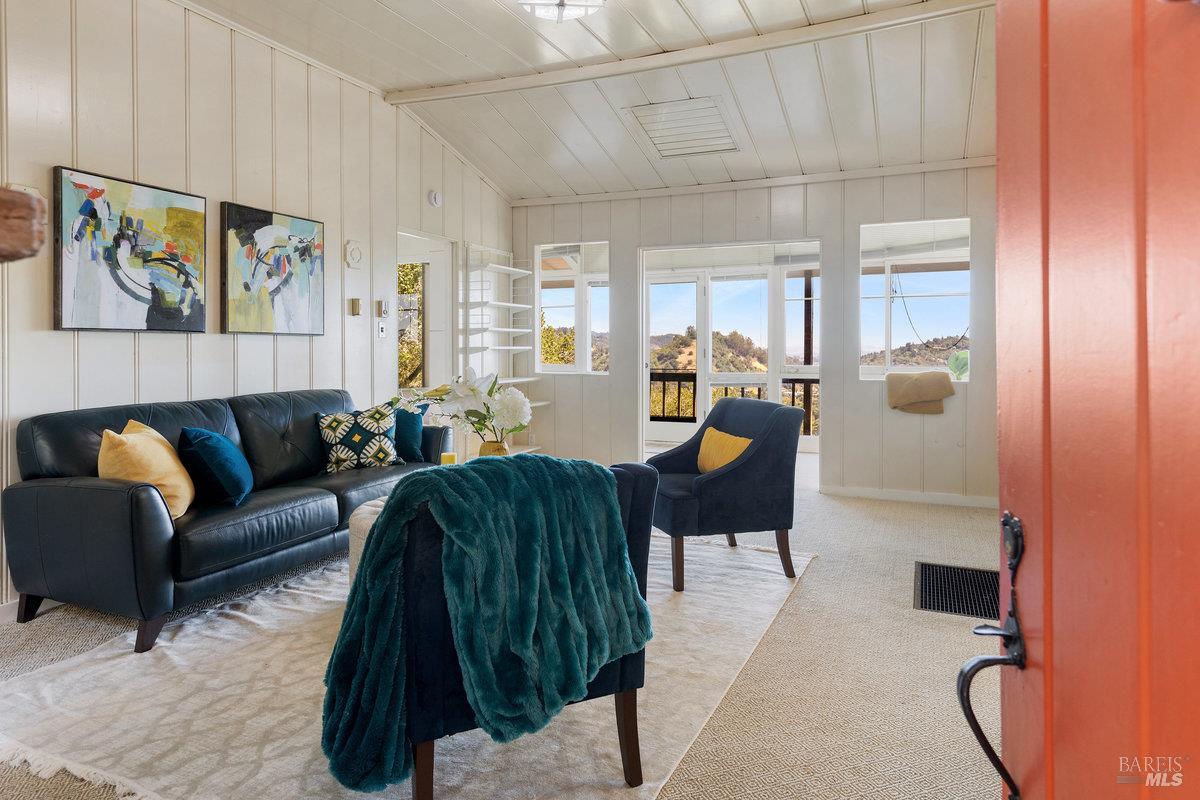Detail Gallery Image 4 of 73 For 445 Scenic Ave, San Anselmo,  CA 94960 - 2 Beds | 2 Baths