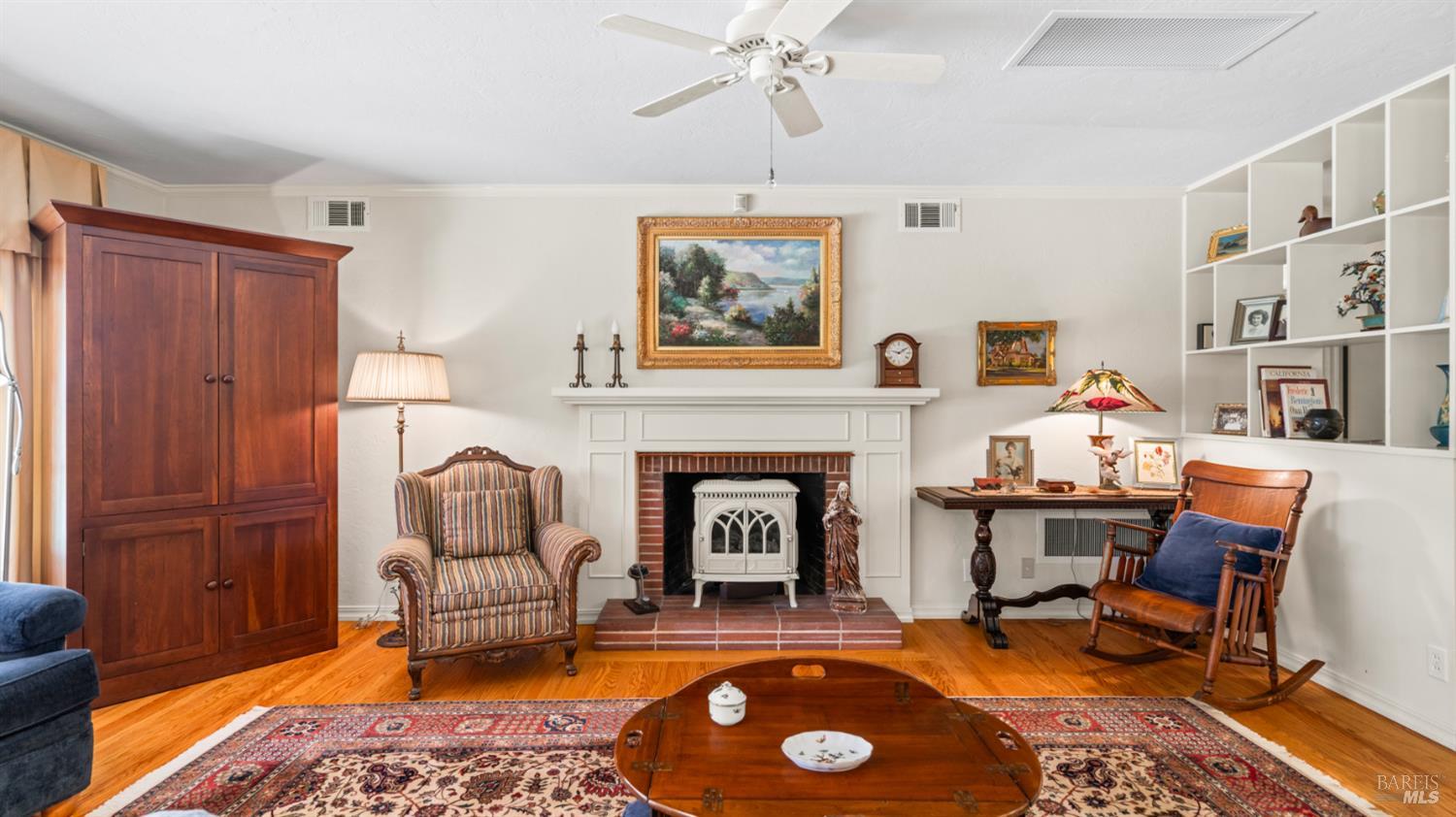 Detail Gallery Image 9 of 63 For 1036 Washington St, Fairfield,  CA 94533 - 3 Beds | 2 Baths