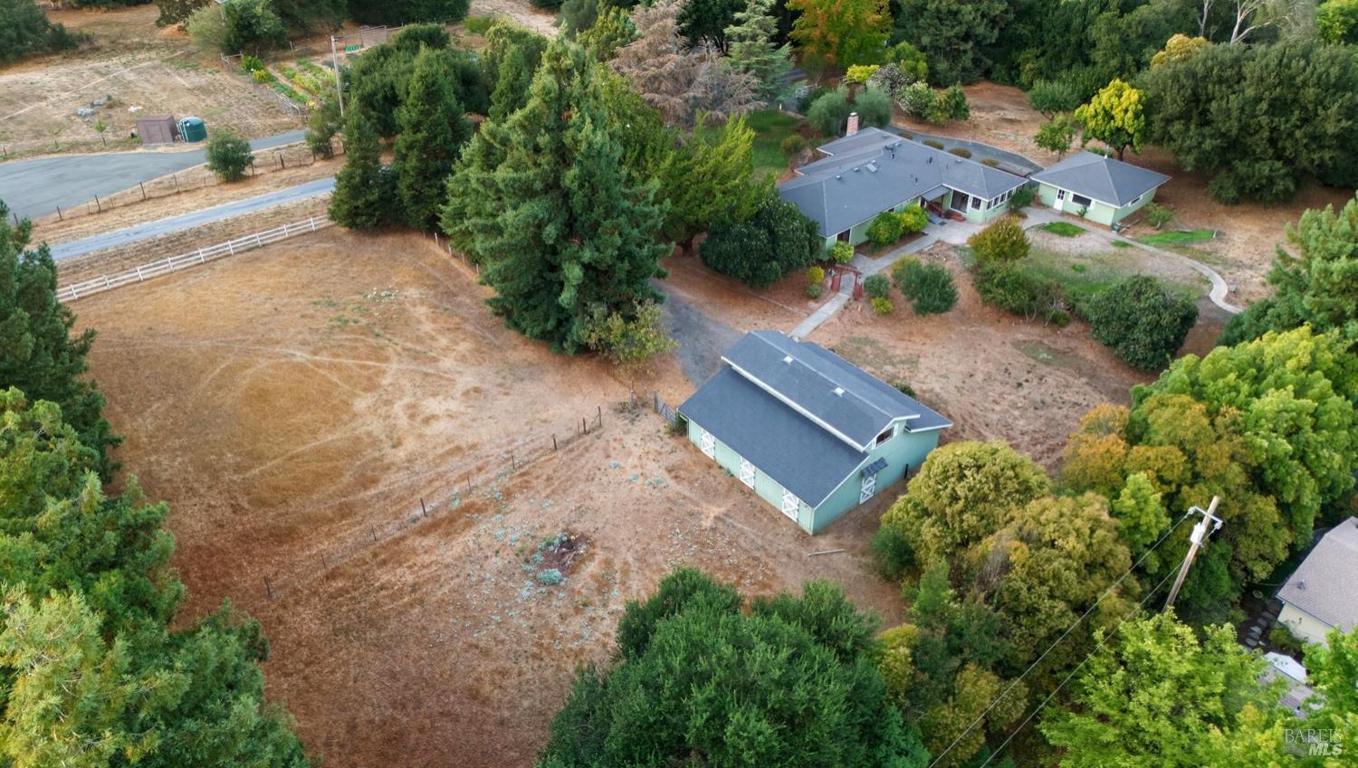 Detail Gallery Image 46 of 60 For 4047 Petaluma Blvd, Petaluma,  CA 94952 - 3 Beds | 2 Baths