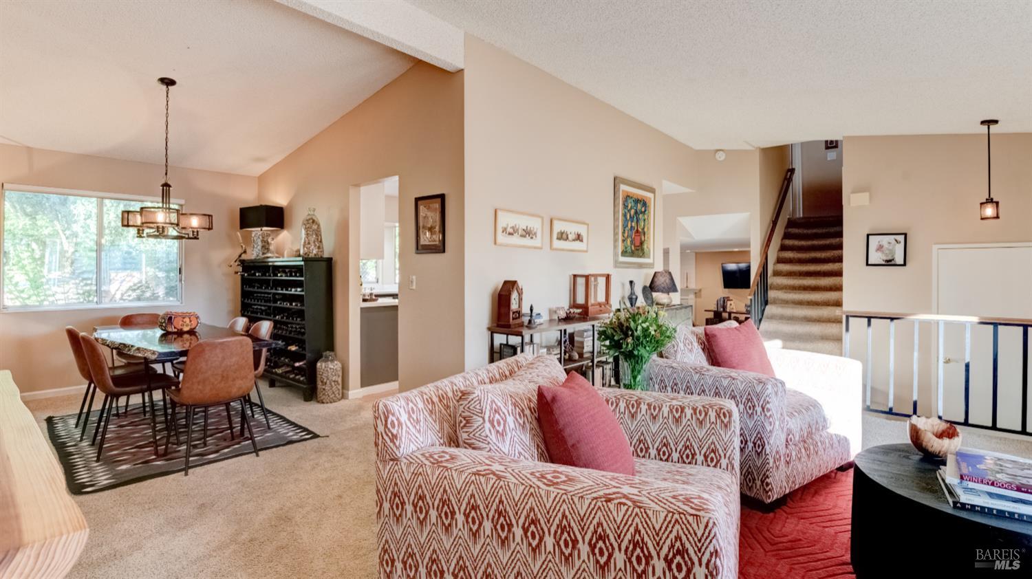 Detail Gallery Image 11 of 73 For 5270 Arnica Way, Santa Rosa,  CA 95403 - 4 Beds | 2/1 Baths