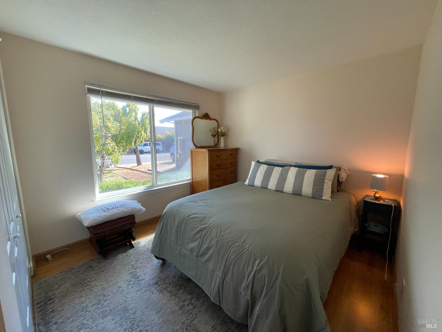 Detail Gallery Image 21 of 27 For 954 Eleanor Ave, Rohnert Park,  CA 94928 - 3 Beds | 2 Baths