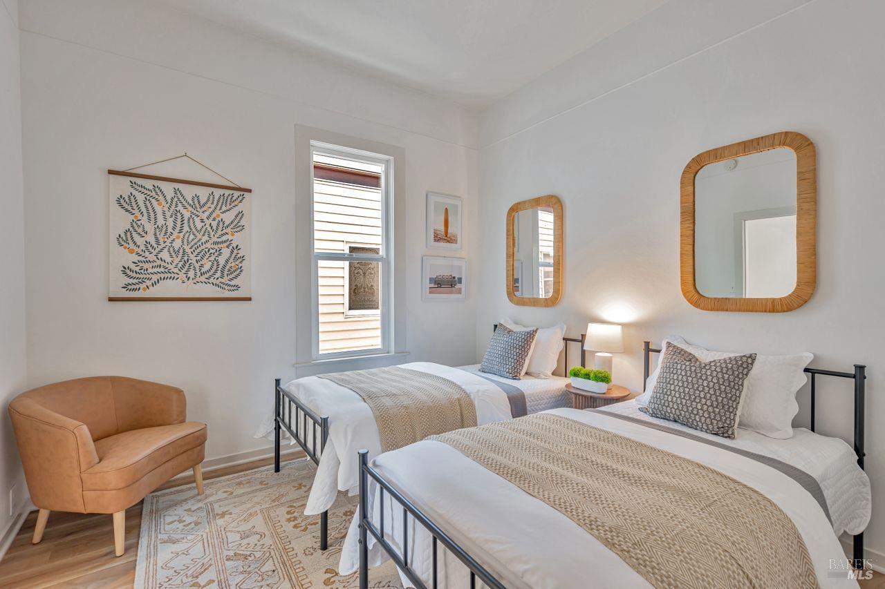 Detail Gallery Image 12 of 27 For 105 Bayview St, San Rafael,  CA 94901 - 3 Beds | 2 Baths