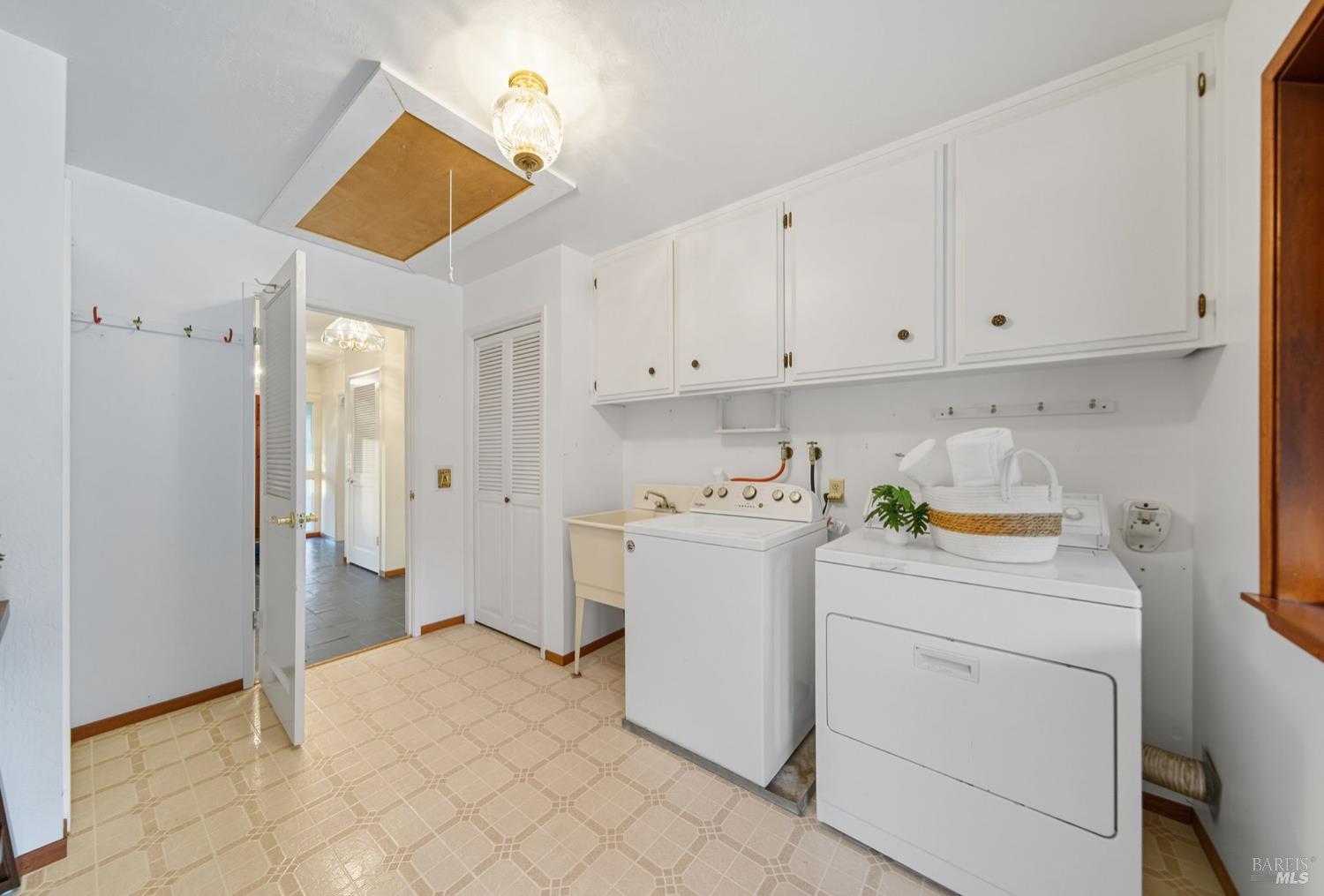 Detail Gallery Image 28 of 60 For 4047 Petaluma Blvd, Petaluma,  CA 94952 - 3 Beds | 2 Baths