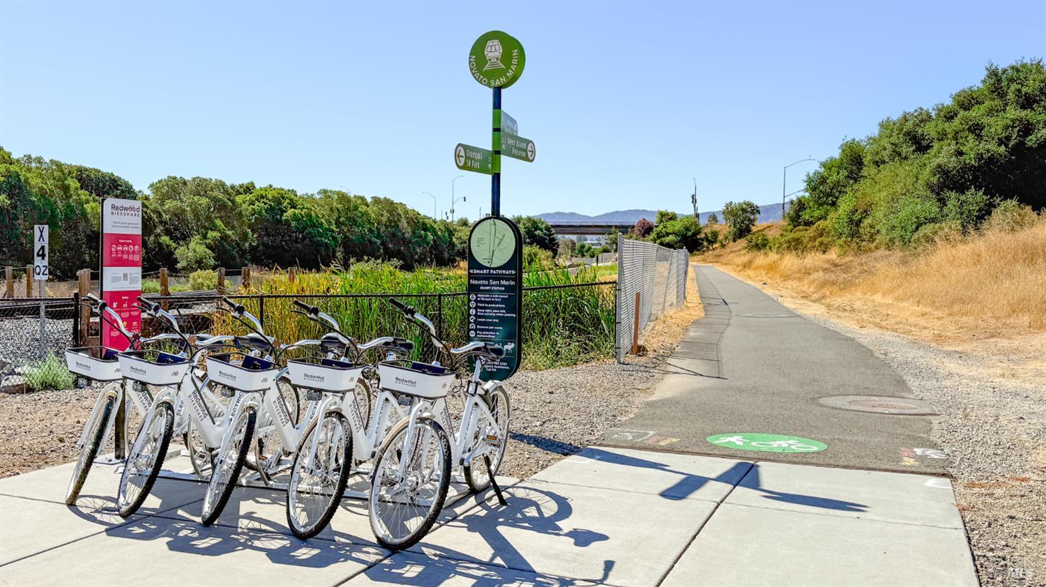 Detail Gallery Image 24 of 36 For 4 Bridle Path Ln, Novato,  CA 94945 - 2 Beds | 1 Baths