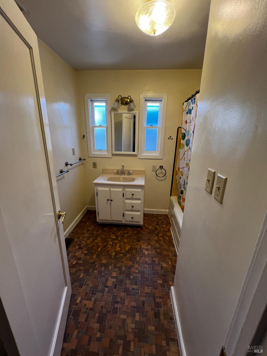 Detail Gallery Image 12 of 16 For 859 Colorado Ave, Palo Alto,  CA 94303 - 2 Beds | 1 Baths