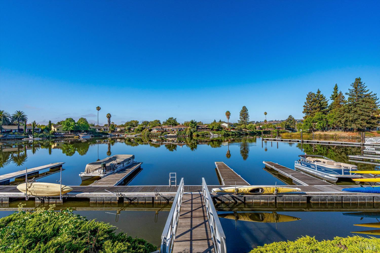 Detail Gallery Image 42 of 58 For 925 Marina Dr, Napa,  CA 94559 - 3 Beds | 2/1 Baths