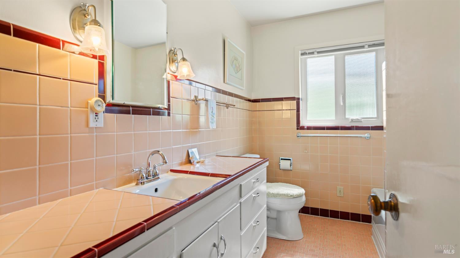 Detail Gallery Image 24 of 63 For 1036 Washington St, Fairfield,  CA 94533 - 3 Beds | 2 Baths