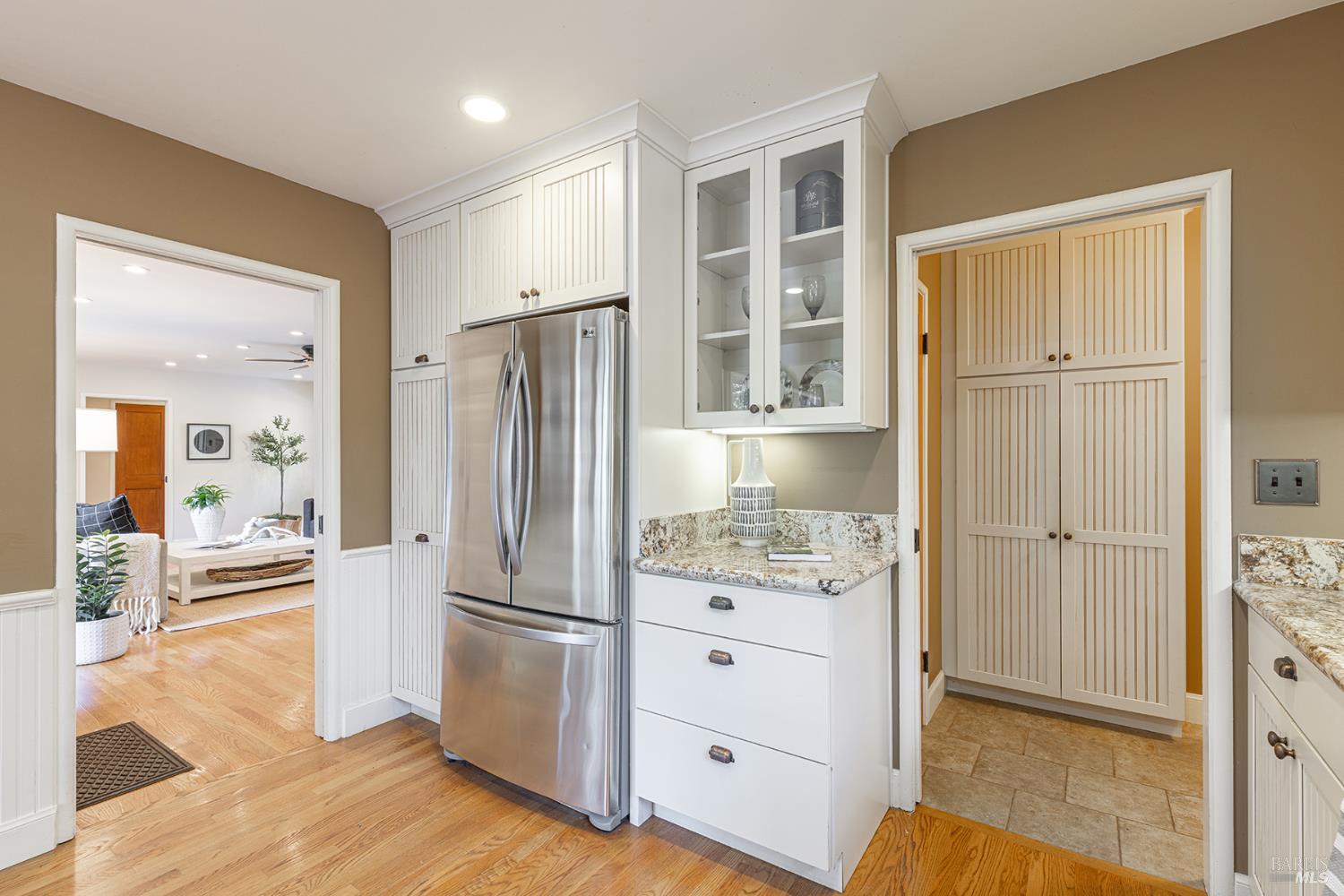 Detail Gallery Image 16 of 54 For 525 Keyes Ave, Angwin,  CA 94508 - 3 Beds | 2 Baths